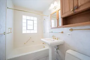 1402 W Willow Ln, Mount Prospect, IL 60056 - Photo 13