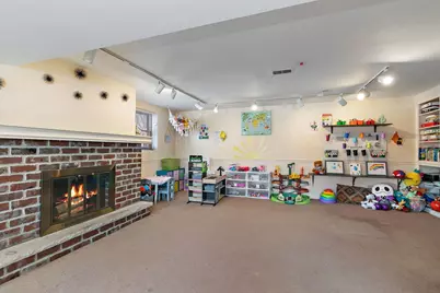 1345 S Madlock Court, Elgin, IL 60123 - Photo 15