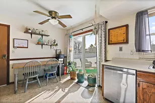 1345 S Madlock Ct, Elgin, IL 60123 - Photo 7