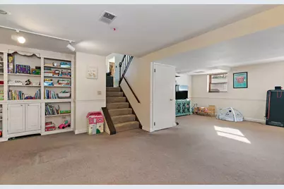 1345 S Madlock Court, Elgin, IL 60123 - Photo 17