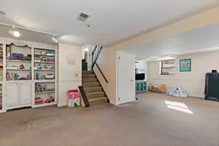 1345 S Madlock Ct, Elgin, IL 60123 - Photo 17