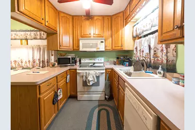 20 Park Drive, Yorkville, IL 60560 - Photo 9