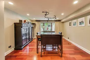 1821 E Boulder Dr, Mount Prospect, IL 60056 - Photo 5