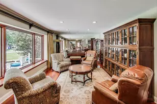 1821 E Boulder Dr, Mount Prospect, IL 60056 - Photo 3