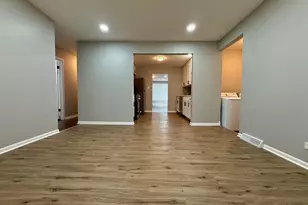 [Address not provided], Hazel Crest, IL 60429 - Photo 27