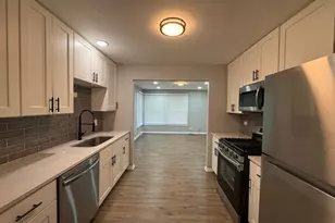 [Address not provided], Hazel Crest, IL 60429 - Photo 11