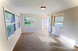 423 Lawrence Ave, Grayslake, IL 60030 - Photo 9