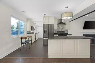 3225 Illinois Rd, Wilmette, IL 60091 - Photo 13