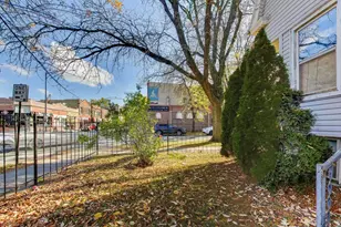 3835 W Montrose Ave, Chicago, IL 60618 - Photo 5