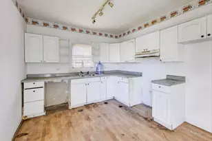 3835 W Montrose Ave, Chicago, IL 60618 - Photo 11