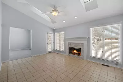 15301 Wilshire Drive, Orland Park, IL 60462 - Photo 7