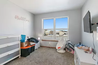 39 W Bluebell Avenue, Cortland, IL 60112 - Photo 21