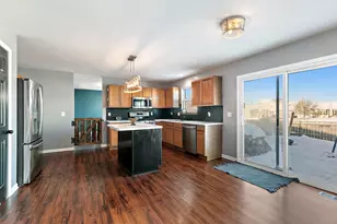 39 W Bluebell Ave, Cortland, IL 60112 - Photo 11