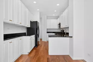 31104 Carpenter Ct, Warrenville, IL 60555 - Photo 13