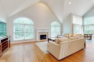 1761 Stanford Ct, Lake Forest, IL 60045 - Photo 3