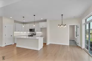 8028 Bradley Dr, Tinley Park, IL 60487 - Photo 9