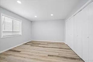 2S616 Linden Square, Warrenville, IL 60555 - Photo 13