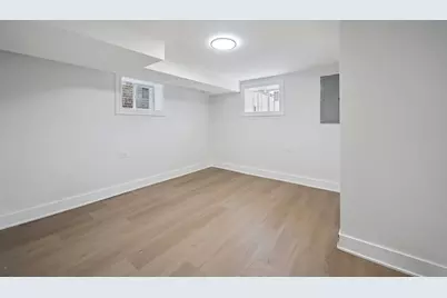 8389 S Baltimore Avenue, Chicago, IL 60617 - Photo 17