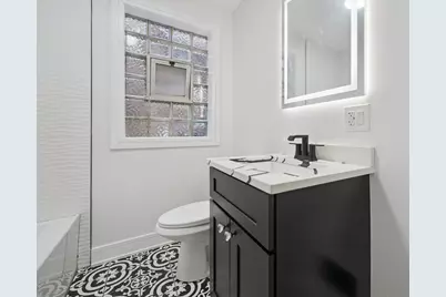 8389 S Baltimore Avenue, Chicago, IL 60617 - Photo 3