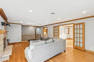 2945 S Scott St, Des Plaines, IL 60018 - Photo 7