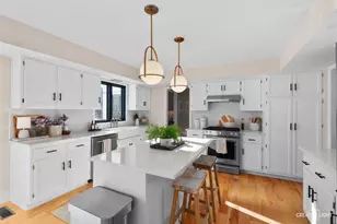 1166 Challenge Rd, Batavia, IL 60510 - Photo 7