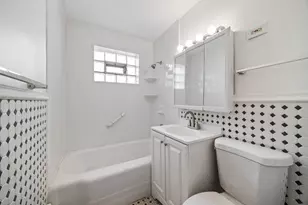 12216 S Carpenter St, Chicago, IL 60643 - Photo 9