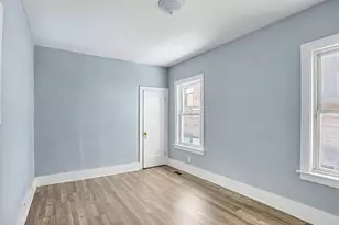 7449 S Bennett Ave, Chicago, IL 60649 - Photo 9