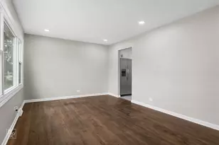 10854 Lyman Ave, Chicago Ridge, IL 60415 - Photo 3