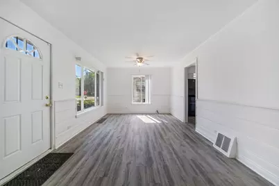 16876 Head Avenue, Hazel Crest, IL 60429 - Photo 3