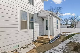 214 S Railroad Ave, Buckley, IL 60918 - Photo 29