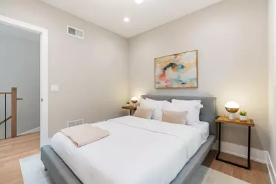 2203 W Huron Avenue, Chicago, IL 60622 - Photo 31