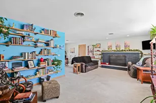 2018 S Cottage Grove Ave, Urbana, IL 61801 - Photo 5