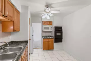 9009 Golf Rd, Des Plaines, IL 60016 - Photo 7