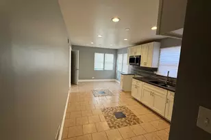 9710 S Chappel Ave, Chicago, IL 60617 - Photo 5