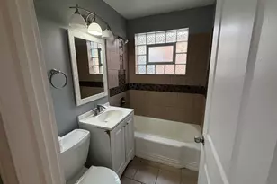 9710 S Chappel Ave, Chicago, IL 60617 - Photo 7