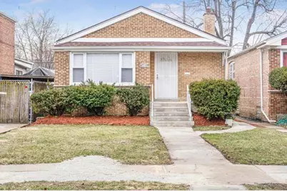 9710 S Chappel Avenue, Chicago, IL 60617 - Photo 1