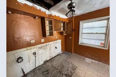 9926 S Luella Avenue, Chicago, IL 60617 - Photo 7
