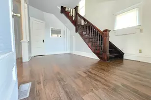 481 Division St, Elgin, IL 60120 - Photo 3