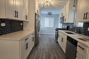 8728 S Merrill Ave, Chicago, IL 60617 - Photo 9