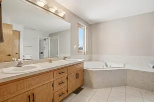 1347 Rainbow Cir, Manteno, IL 60950 - Photo 17