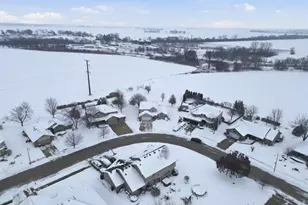 1347 Rainbow Cir, Manteno, IL 60950 - Photo 33