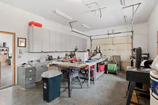 8207 Squirrel Dr, Spring Grove, IL 60081 - Photo 25