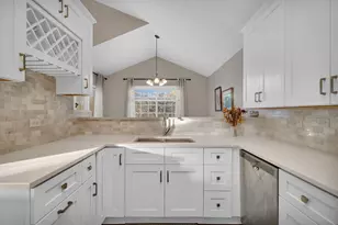 2357 Twilight Dr, Aurora, IL 60503 - Photo 13