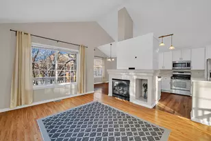 2357 Twilight Dr, Aurora, IL 60503 - Photo 7