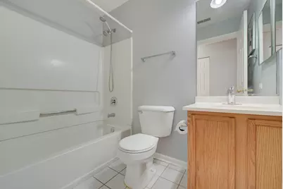 974 N Village Drive #4, Round Lake Beach, IL 60073 - Photo 21