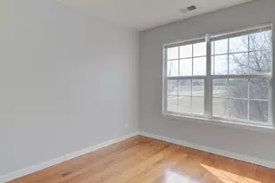 974 N Village Dr, Round Lake Beach, IL 60073 - Photo 23