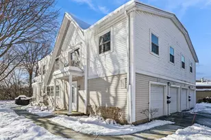 1142 Inverrary Ln, Deerfield, IL 60015 - Photo 1