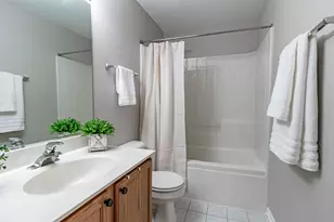 349 Pine Lake Cir, Vernon Hills, IL 60061 - Photo 15