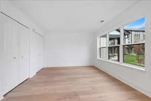 [Address not provided], Morton Grove, IL 60053 - Photo 9