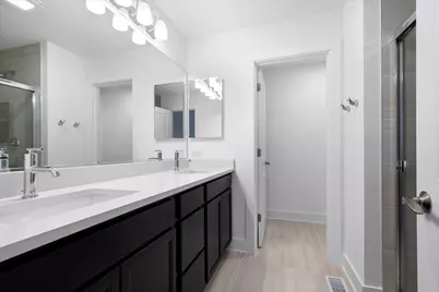 [Address not provided], Morton Grove, IL 60053 - Photo 19